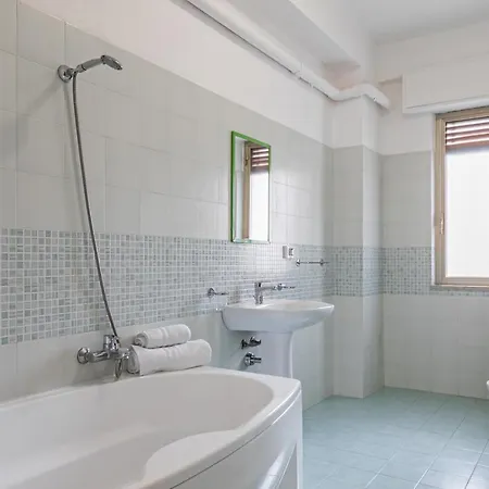Apartment Via Liberta Roomy *