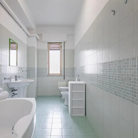 Via Liberta Roomy Apartment Palermo